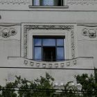 Épületfotó - a Weiss-ház (Budapest, Szent István krt. 10.) körúti homlokzatának harmadik emeleti középső erkélye